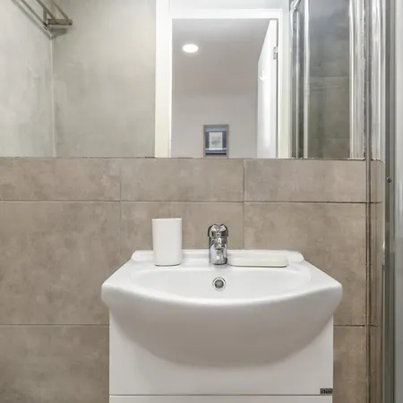 Lägenhet Guestready - Minimalist Studio In Downtown Lisboa